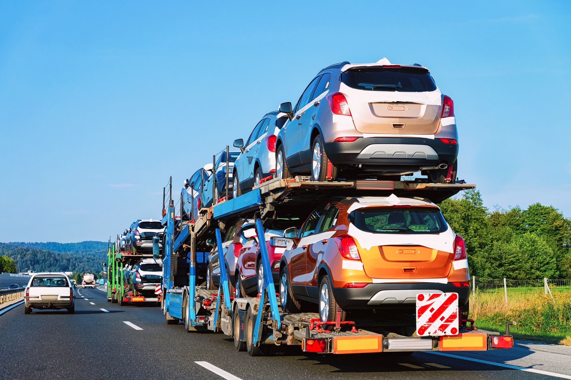 AdobeStock 319561248 - Get uk car shipping quote for europe auto transport